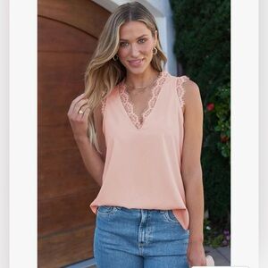 NWOT Blencot Women’s V-Neck Lace Trim Sleeveless Top - Size S